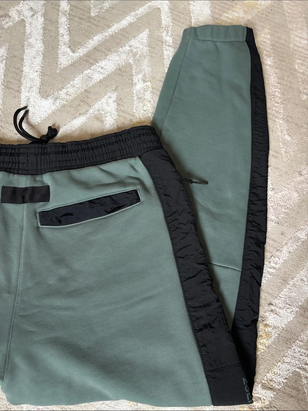 Jordan Men's Engineered Statement Fleece Pants Green Black Size Medium